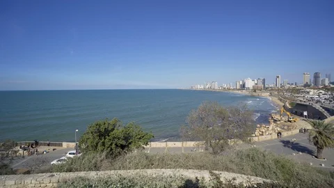 View of the Mediterranean coast in Tel Aviv, Israel Vidéo 124795035