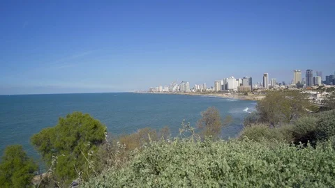View of the Mediterranean coast in Tel Aviv, Israel Vídeo Stock 124796117