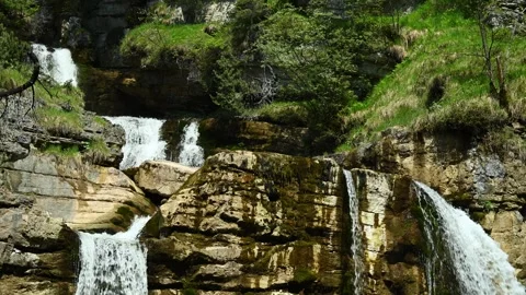 View on the middle part of a threefold waterfall Video stock 260813936