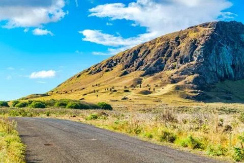 View of Moai in the quarry at the Volcano Rano Raraku Stock-Fotos