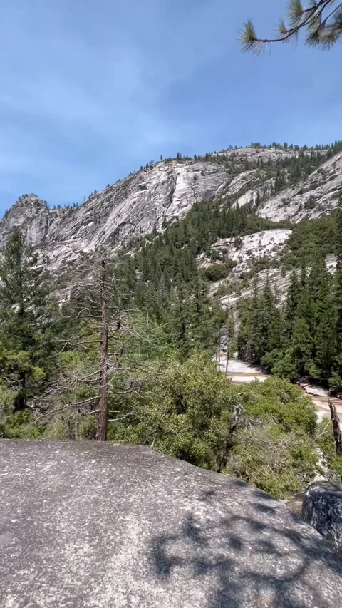 View of Mount Broderick from trail summit Yosemite National Park 스톡 동영상 331968116