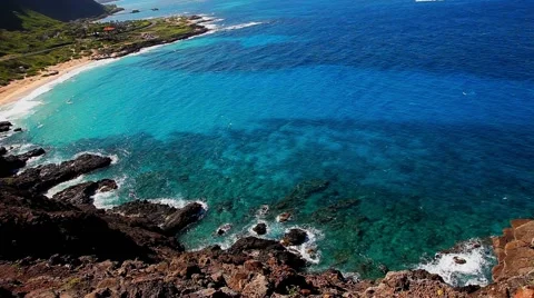 View from the mountain to the ocean shore Vidéo 43857915