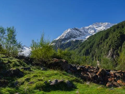 View on mountain peak with snow Stock Photos