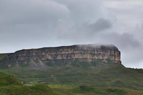 View of the mountain plateau in the clouds in the summer in the North Caucasu Foto stock