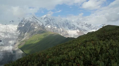 View of the mountain range Stock Footage 41493286
