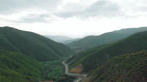 View from the mountain road Vídeos de archivo 193984995