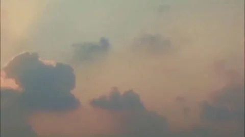 The view of moving clouds looks cinematic 库存影片 220901553