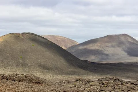 View at multi colored volcanic landscape in Timanfaya Nationalpark Foto stock
