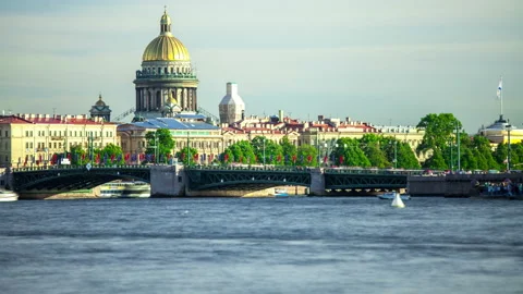 View on the Neva river and St Isaac's Cathedral. Stock Footage 98305174