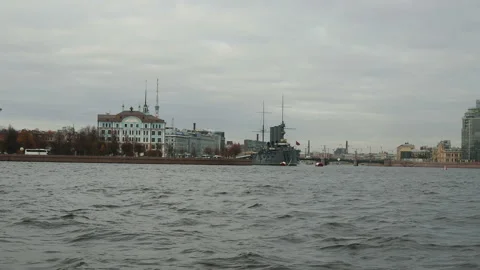 View from the Neva river on the Aurora cruiser Stock-Footage 123818863