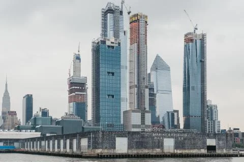 View of new high rise developments in Hudson Yards by Pier 76 in Manhattan, N Stock Photos