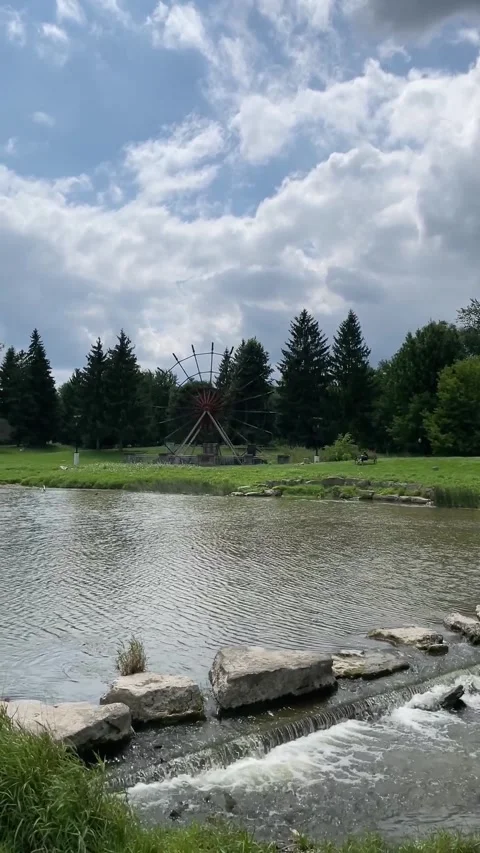 View of Nith River in New Hamburg Vídeo Stock 326161020