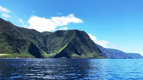 View of the north shore of Molokai Stock Footage 81806285