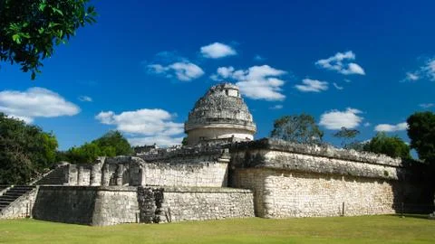 View to observatory ruin in Chichen Itza ancient city Mexico Foto stock