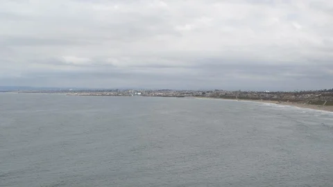 View of the ocean and coastline 스톡 동영상 108577811