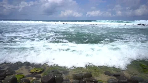 The view of the ocean waves under the clear sky Stock Footage 160178736
