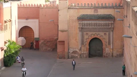 View of an old arabic gate in marrakech Video stock 132343068