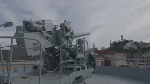 View of a old military weapon facing San Francisco Stock Footage 328493115