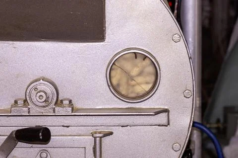 View on old retro peanuts roasting machine Foto stock