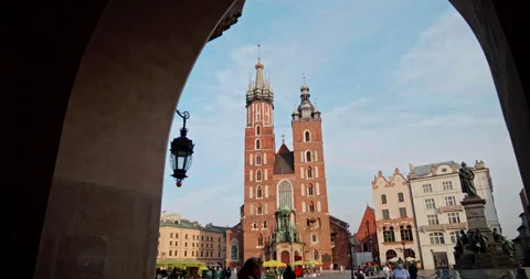 View of old town in Cracow, St. Mary Chruch Stock Footage 146512595