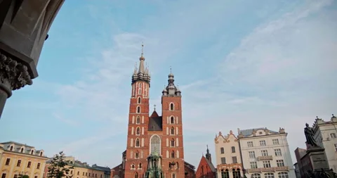 View of old town in Cracow, St. Mary Chruch Stock Footage 146512642