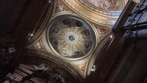 View Of The Ornate Painted Dome In The Basilica Of The Twelve Apostles, Rome 스톡 동영상 334973163