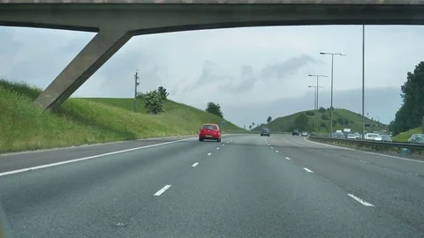 View out of car window, UK british motorway m62 Vídeos de archivo 76971673