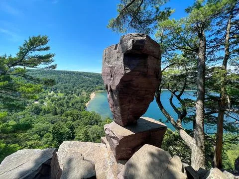 View over the balanced rock at Devils Lake, Madison, Wisconsin USA Stock Photos