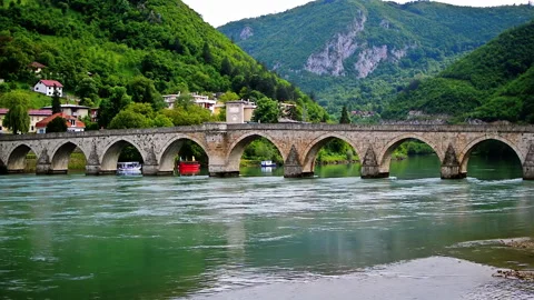 A view over beautiful medieval bridge of Mehmed Pasha Sokolovic. Stock Footage 152954298
