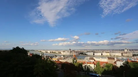 View over Budapest and the river Danube 스톡 동영상 42093568