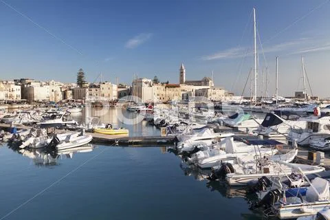 View over the harbour to San Nicola Pellegrino cathedral, Trani, Le Murge, Stock Photos
