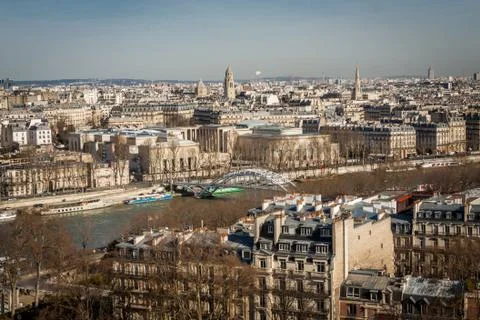 View over the rooftops of Paris Stockfoto's