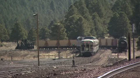 View of A Passenger Train As It Slowly Rounds a Turn 動画素材 19049731