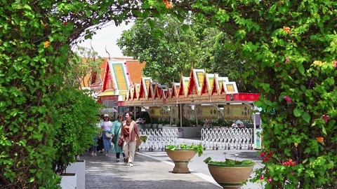 View of people visit Wat Sa Ket Ratchaworamahawihan temple (The Golden Mount). Stock Footage 283307208