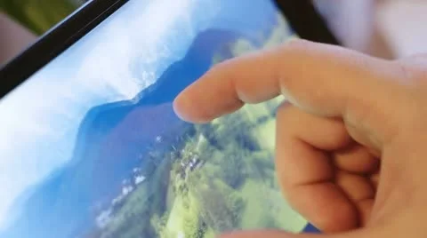 View picture on tablet-pc Stock Footage 10715468