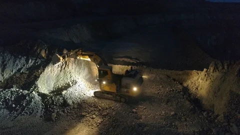 View of a pit on extraction of ore, work, a night shift Stock-Footage 96477106
