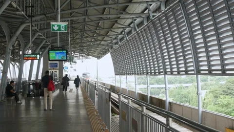 View on platform of Airport Rail Link station bound for Bangkok Suvarnabhum.. 動画素材 297459017