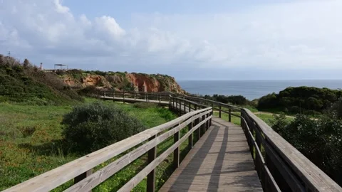 View of Ponta da Piedade Coastline in Lagos, Algarve, Portugal Vídeos de archivo 340265564