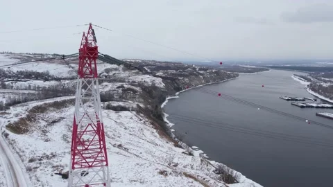 View of the power line pylon 库存影片 172343230