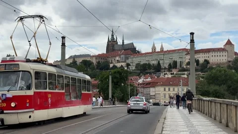 View of Prague castle from Manes Bridge Vídeos de archivo 279081430