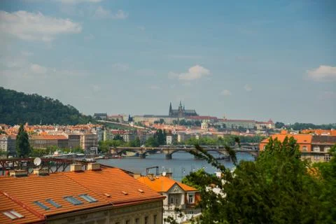 View of Prague timelapse from the observation deck of Visegrad. Prague. Czech Foto stock