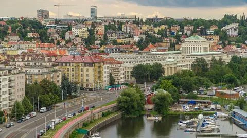 View of Prague timelapse from the observation deck of Visegrad. Prague. Cze.. Foto stock