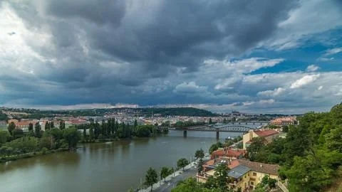 View of Prague timelapse from the observation deck of Visegrad. Prague. Cze.. Foto stock