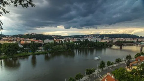 View of Prague timelapse from the observation deck of Visegrad. Prague. Cze.. Foto stock