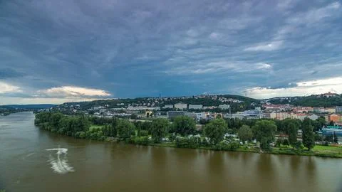 View of Prague timelapse from the observation deck of Visegrad. Prague. Cze.. Foto stock