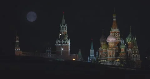 View of Red Square in Moscow at night. Full moon in dark sky. Video stock 131061946