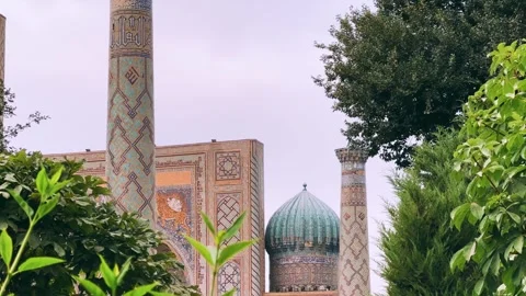 View of The Registan Square. Ulugh Beg Madrasah Video stock 301564489