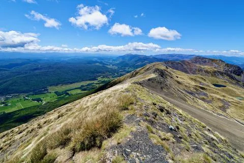 View from the ridgeline of the St Arnaud Range track Stock Photos