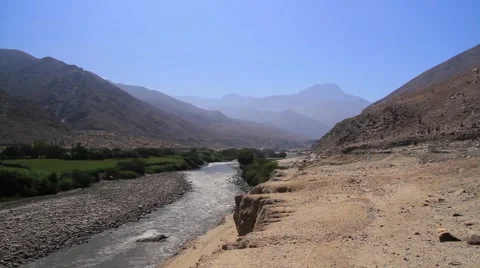 View of Rio Santo, Peru, desert mountains Stock Footage 62387907