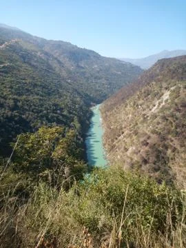 View of River Ganga between two valley in the way of koteshwar Tehri Garhwal Foto stock